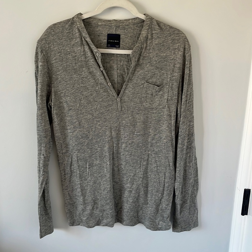 Men’s Zara sweater